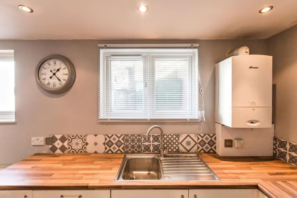 Charming Apartment In Deal Near The Beach & Town Exteriér fotografie