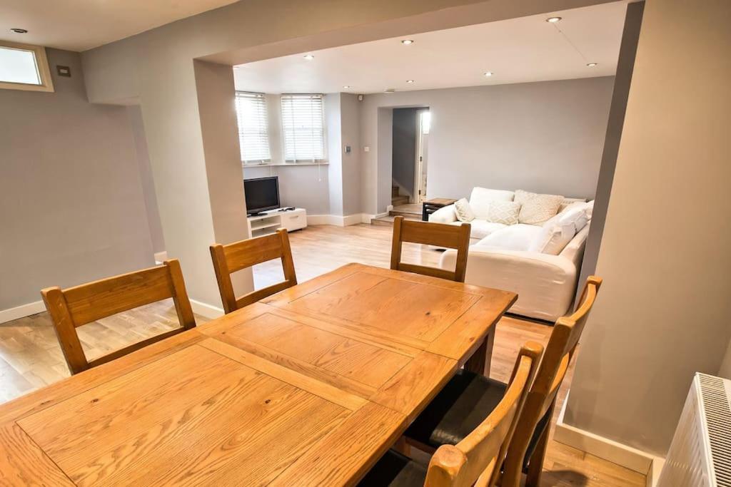 Charming Apartment In Deal Near The Beach & Town Exteriér fotografie